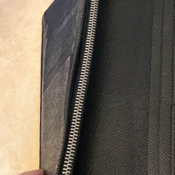 Authentic Louis Vuitton Damier Graphite Brazza Long Wallet - Picture 4 of 11